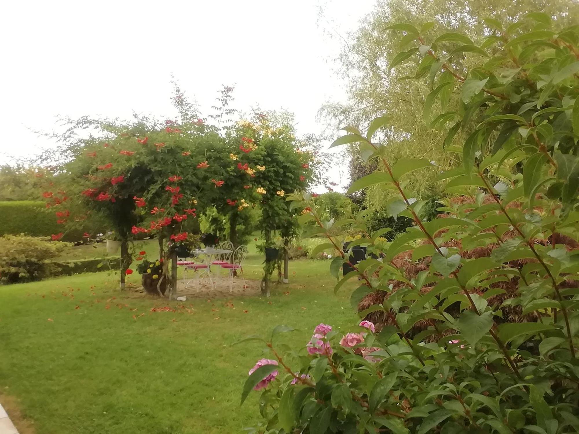 La Maison De Marie Beaumont-les-Autels 外观 照片